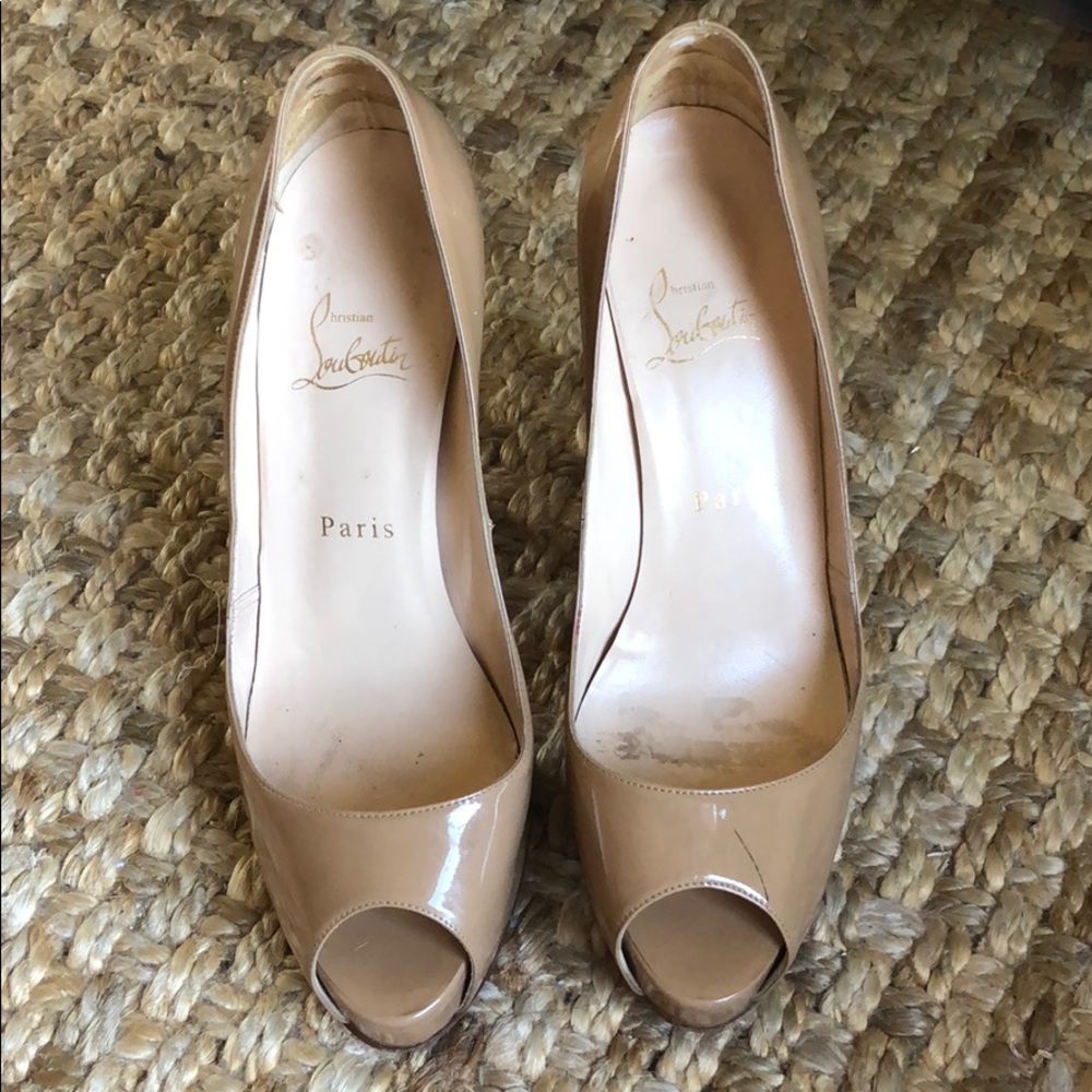 Christian Louboutin Peep Toe Nude